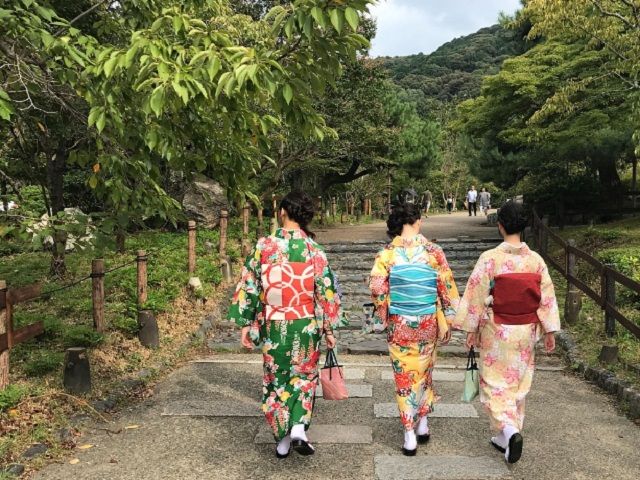 最寄り駅から徒歩1分の、素敵な高級旅館です♪