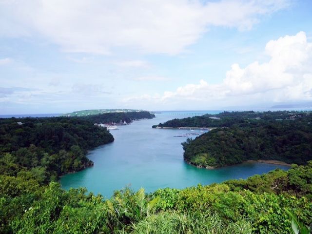 沖縄本島北部やんばる地域にあるリゾートホテルです！
調理に興味ある方、お待ちしてます♪