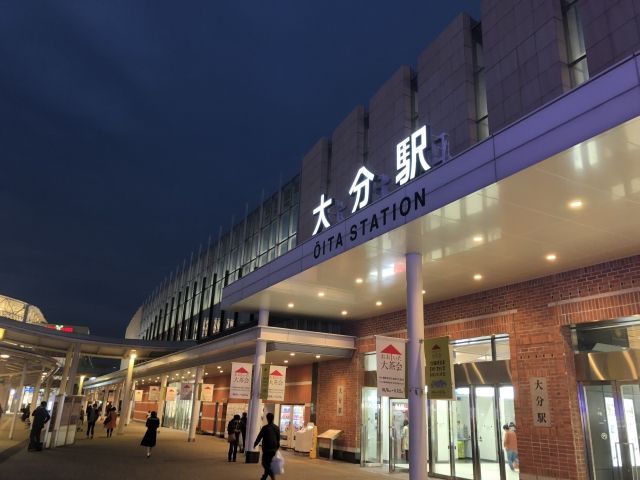 大分駅前のホテルでのお仕事です。