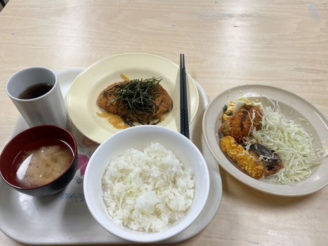 従業員食堂の賄です！